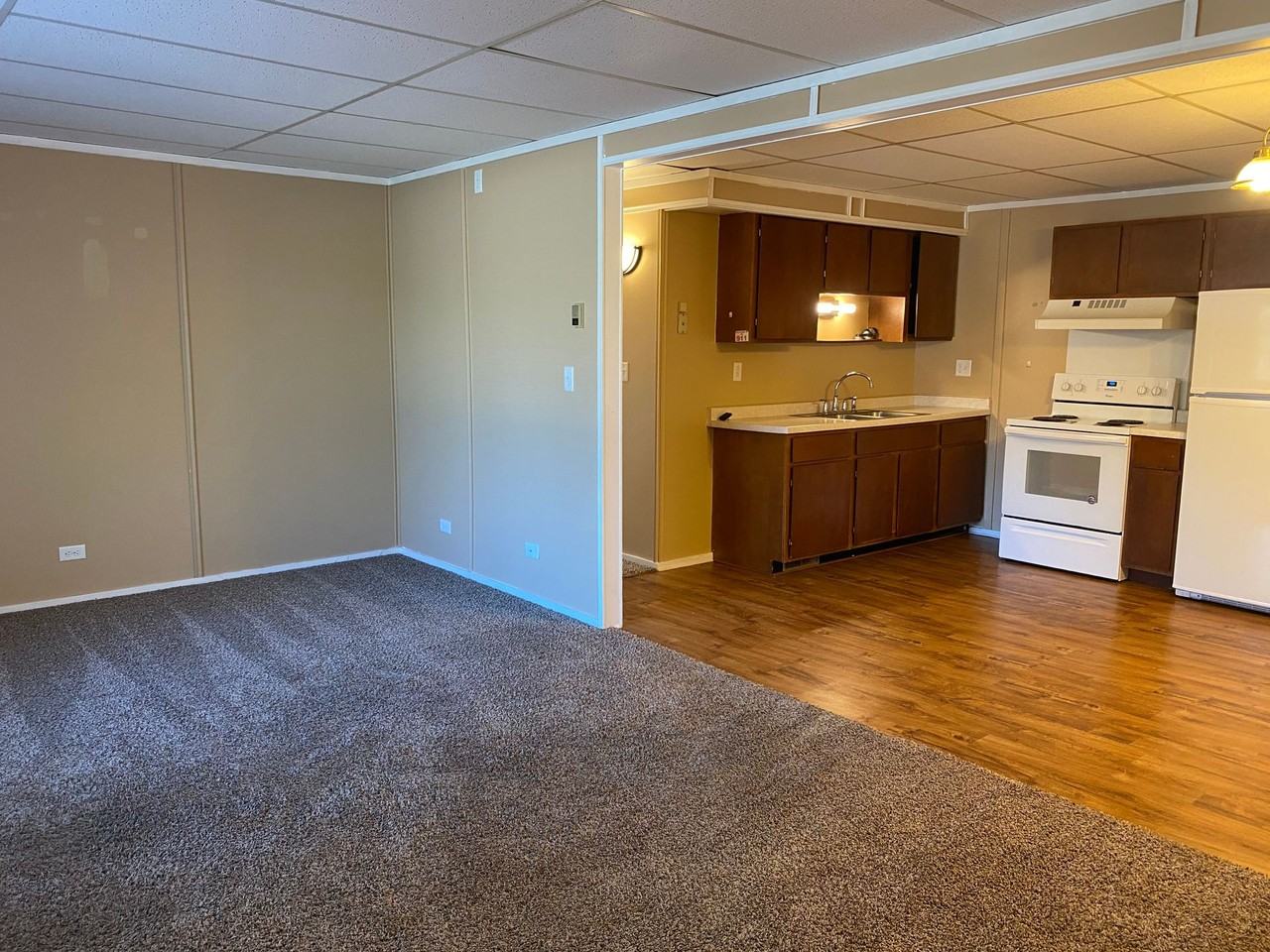 Thorp 10 Unit Apartment - Photo 3 of 14
