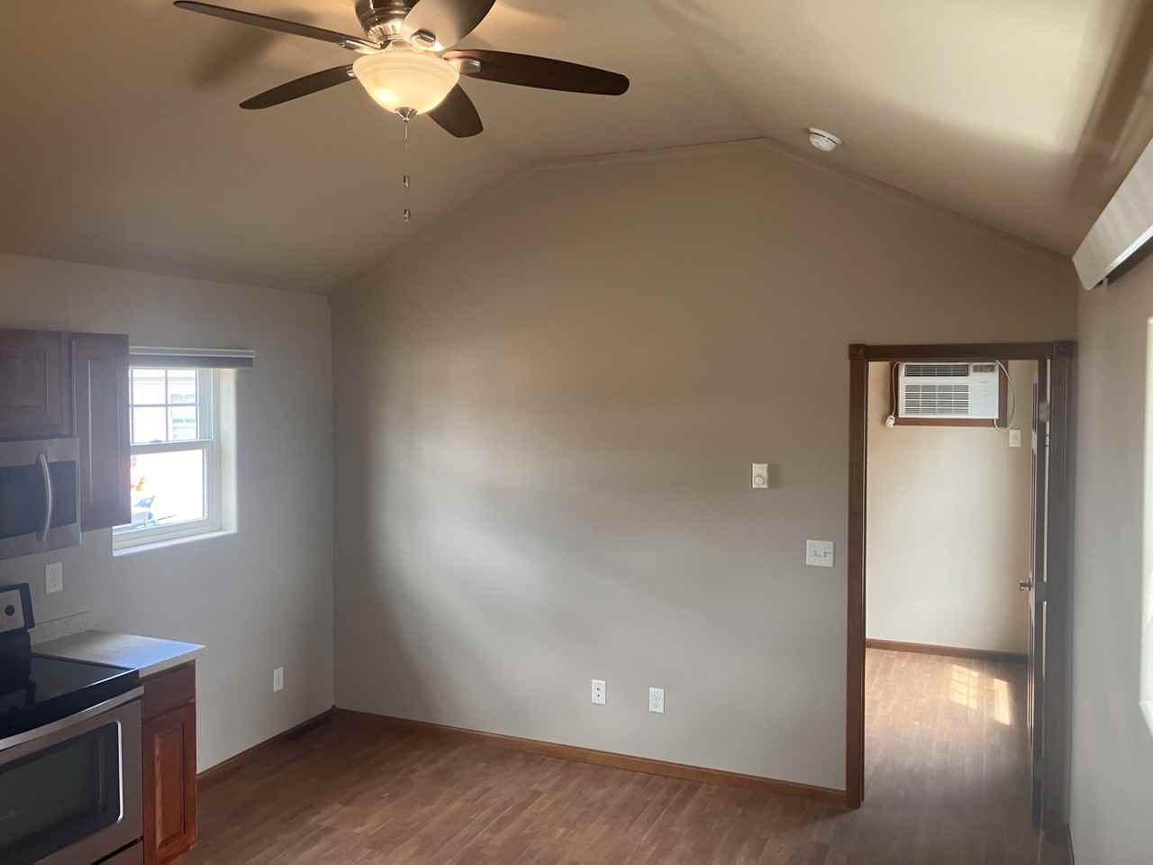 111 E Cottonwood Dr #2 - Photo 3 of 8