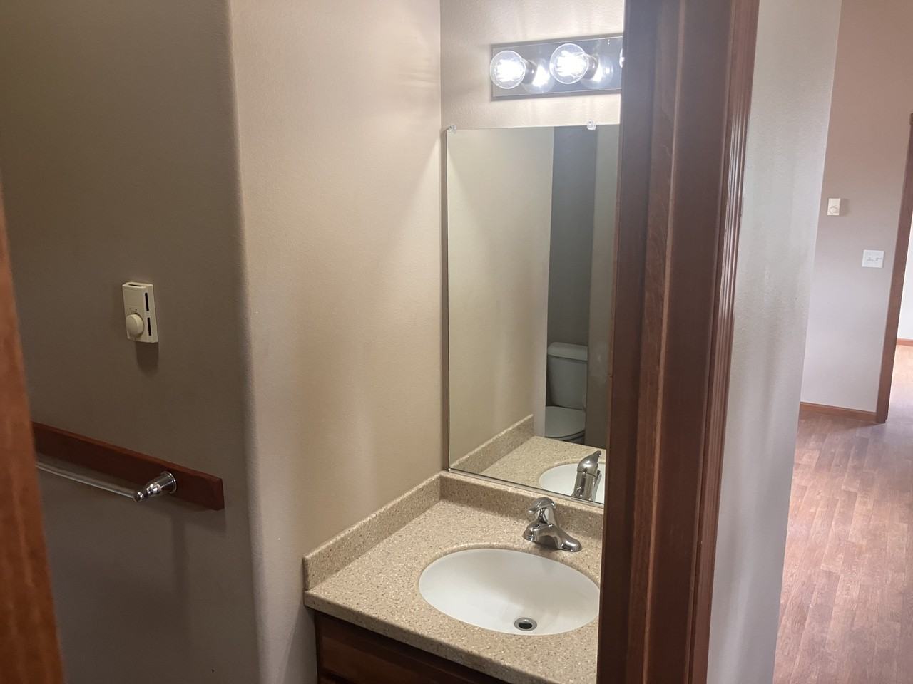 111 E Cottonwood Dr #2 - Photo 6 of 8