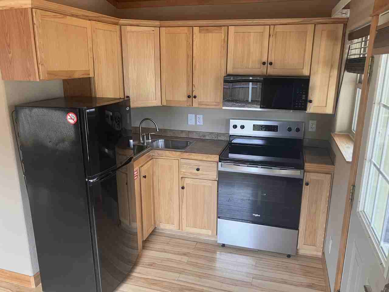 111 E Cottonwood Dr #8 - Photo 2 of 7