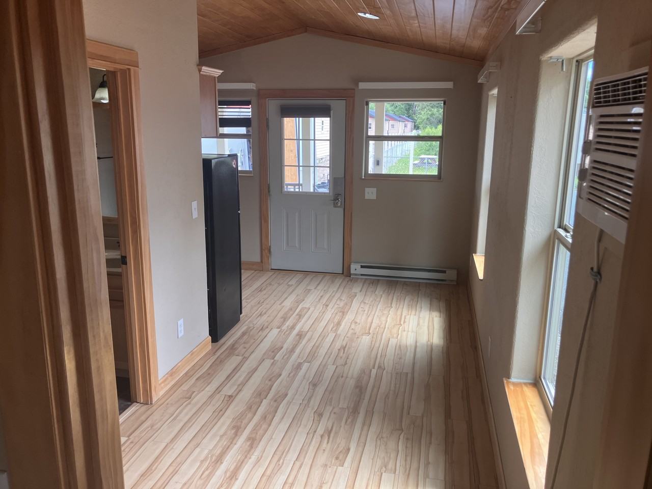 111 E Cottonwood Dr #8 - Photo 3 of 7