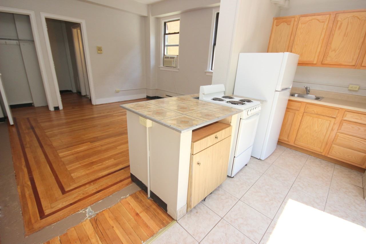4720 CENTRE AVENUEAPT 1-J #1J - Photo 6 of 10