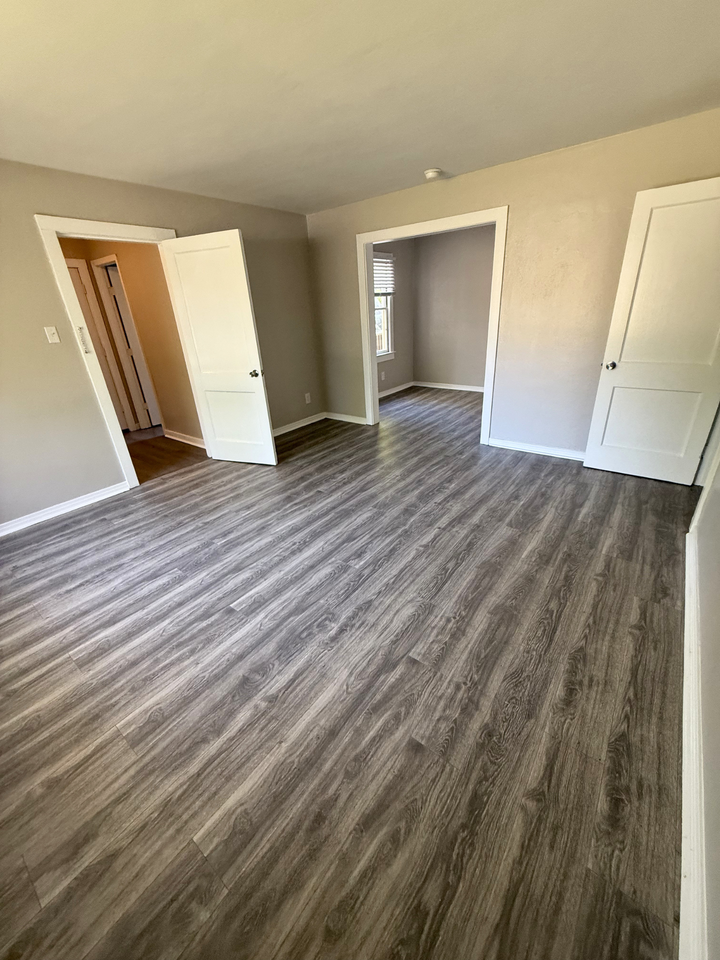 2161 N Mcvay Dr - Photo 4 of 11