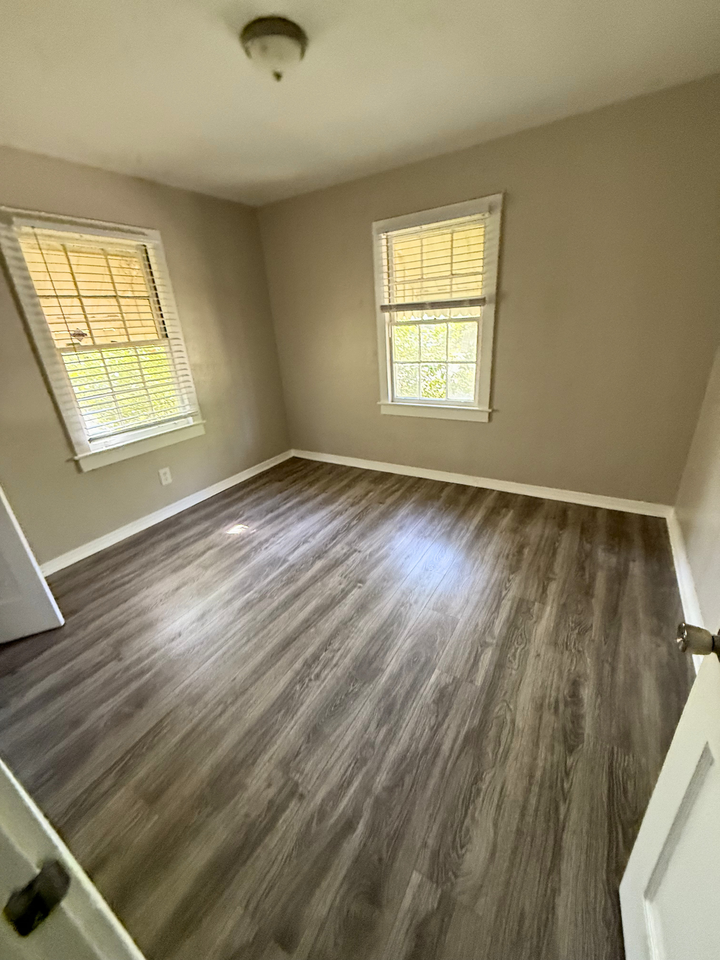 2161 N Mcvay Dr - Photo 5 of 11