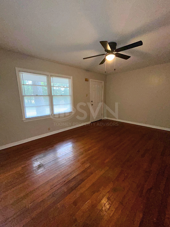 2958 Frederick St - Photo 3 of 8