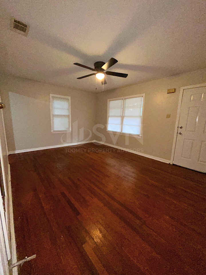 2958 Frederick St - Photo 4 of 8