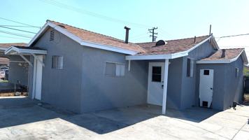 featured image of 2805 Meeker Ave
