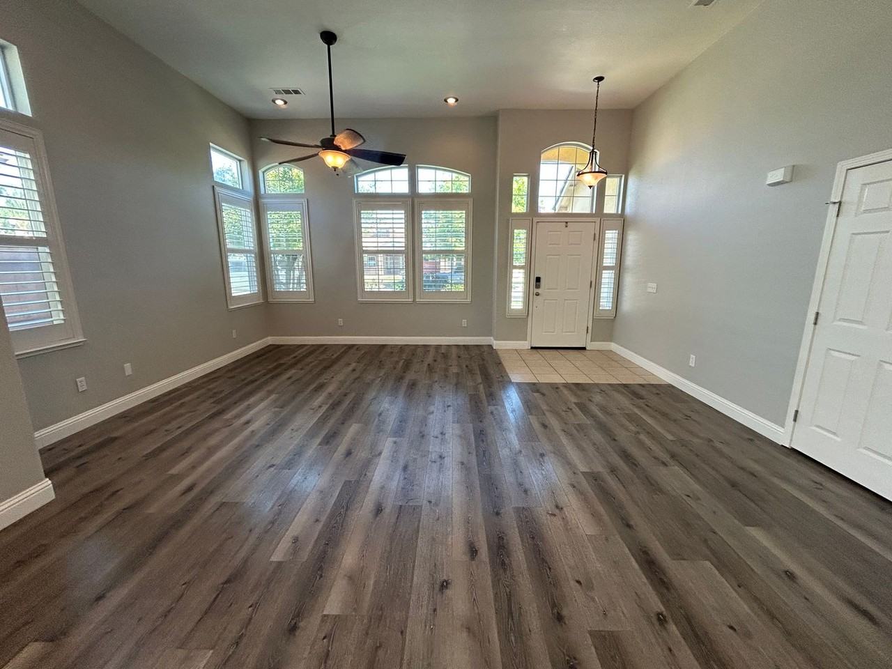 3052 Red Oak Ct - Photo 4 of 19