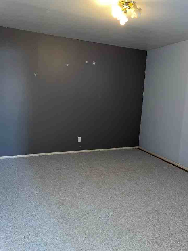 901 B - 901 7th Street East #B - Photo 2 of 11