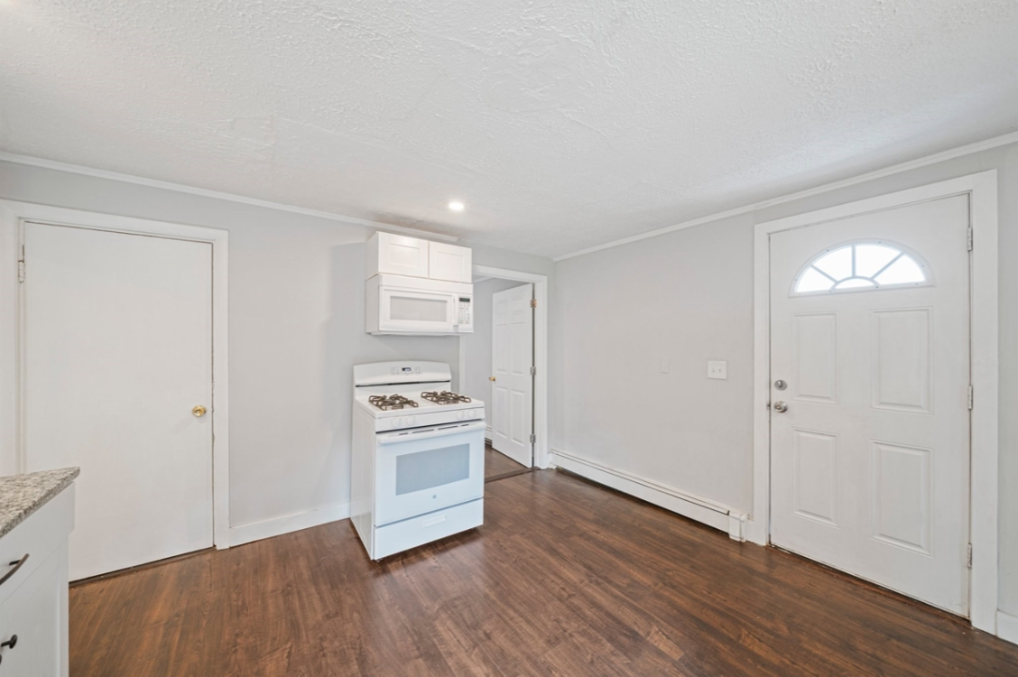 148 Boylston St #2 - Photo 3 of 17
