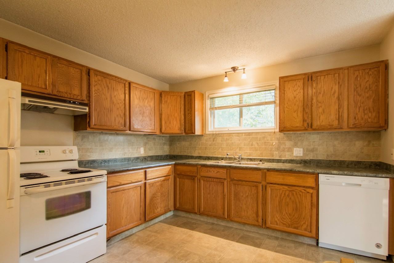 1536A Avenue C N #1 - Photo 4 of 8
