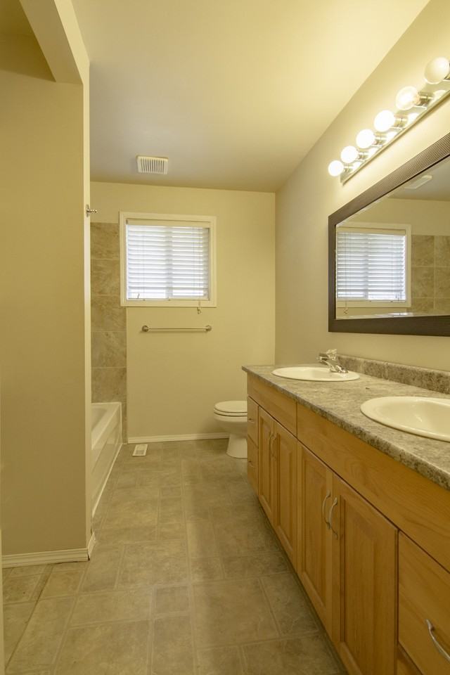1536A Avenue C N #1 - Photo 7 of 8