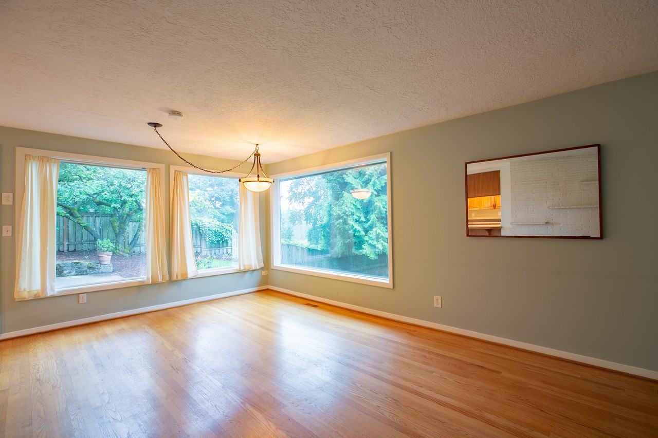12105 Se River Rd #1 - Photo 4 of 20