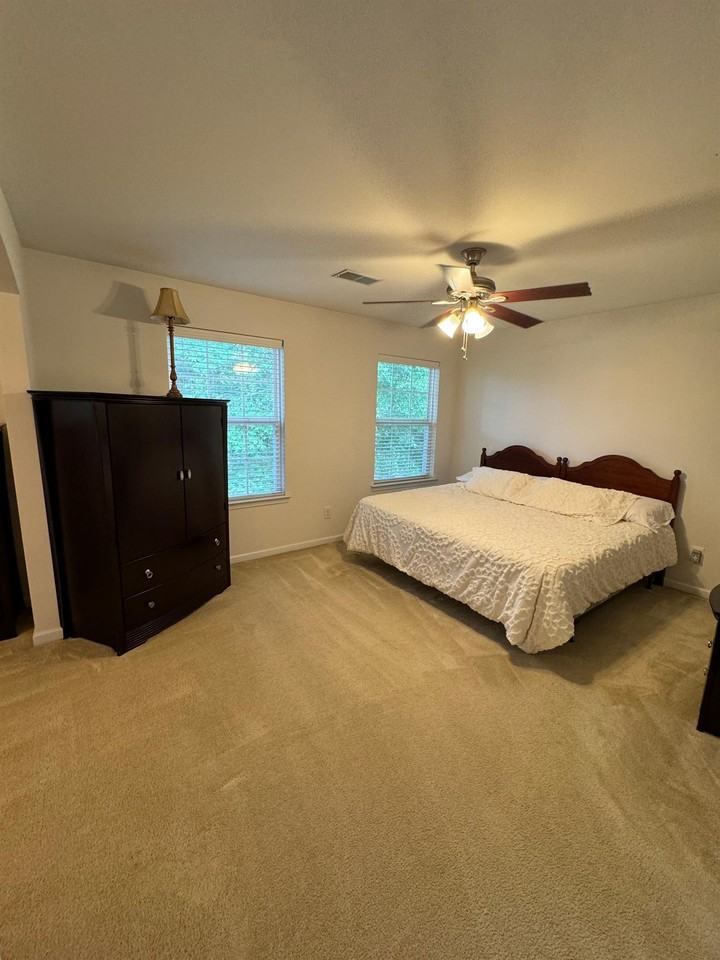 116 Brentwood Dr #1 - Photo 7 of 10