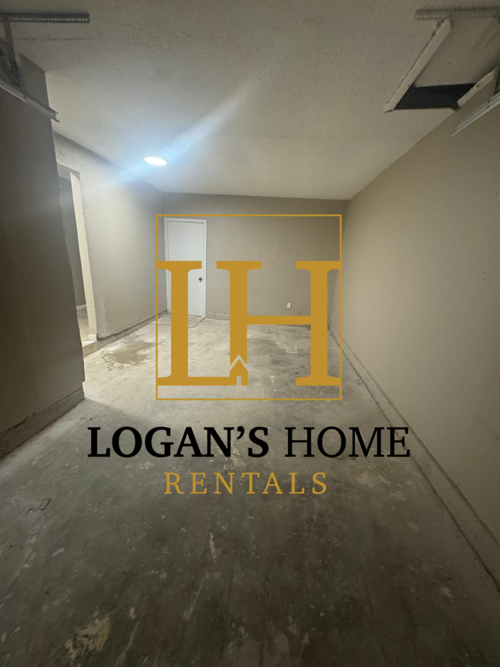 910 Sw Sedalia Ave #1 - Photo 4 of 9
