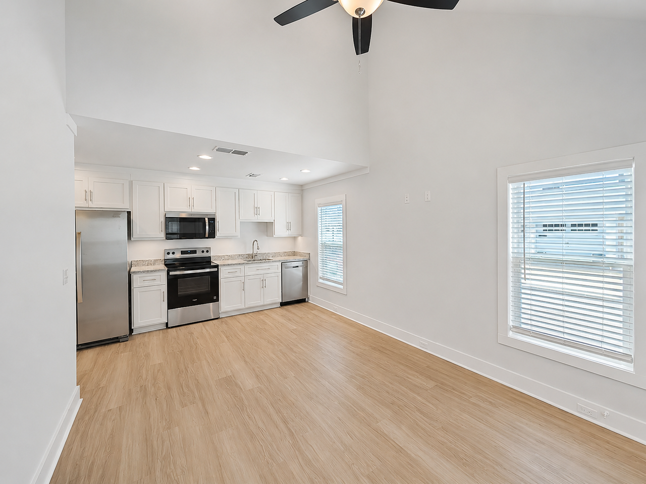 1545 Payne St #3 - Photo 2 of 10