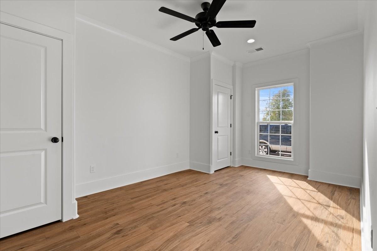 501 W Cheves St #B - Photo 5 of 13
