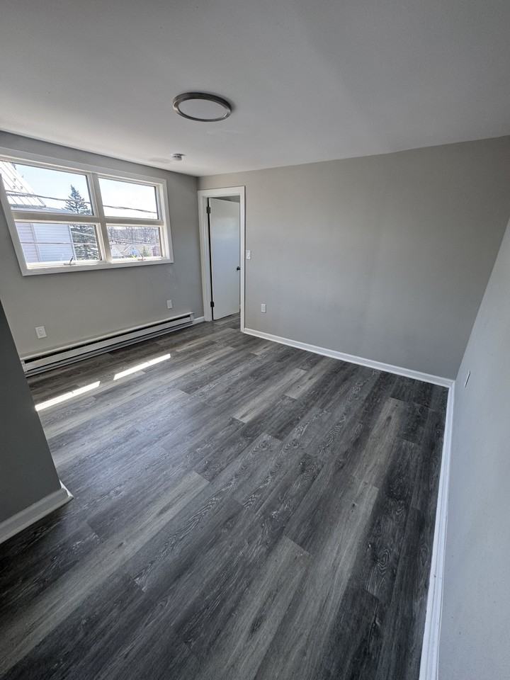 702 - 704 Walnut Street - 2 #2 - Photo 5 of 8