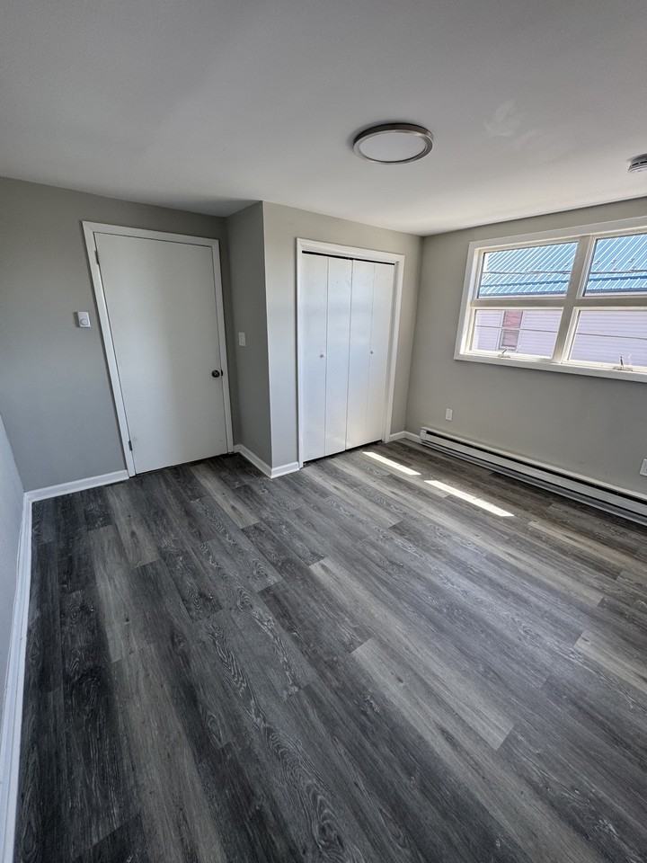 702 - 704 Walnut Street - 2 #2 - Photo 6 of 8