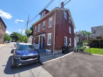 422 Gold St #1 - Photo 1 of 1