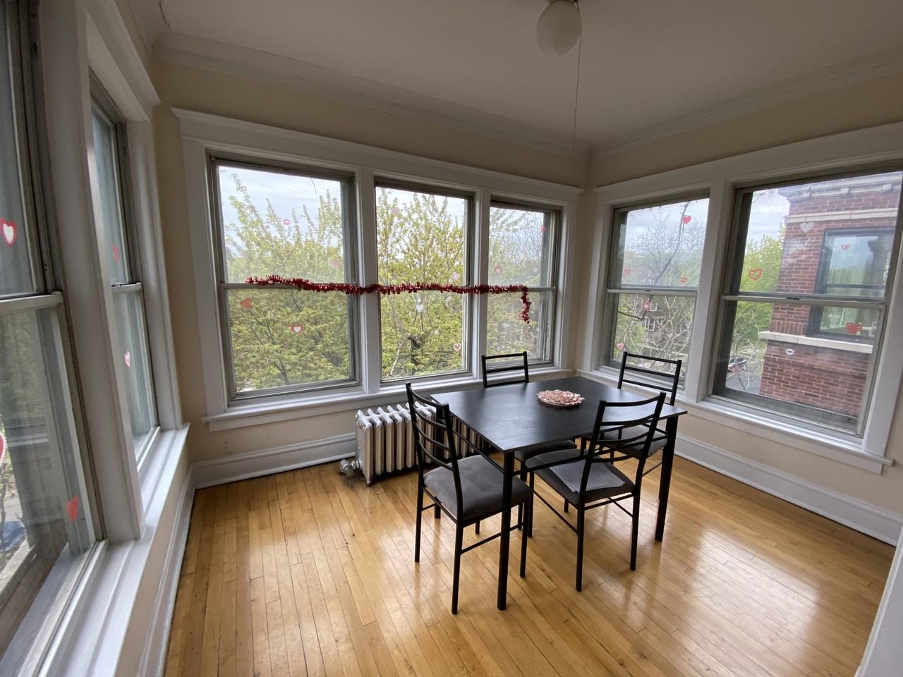 1506 W Addison St #3 - Photo 4 of 19