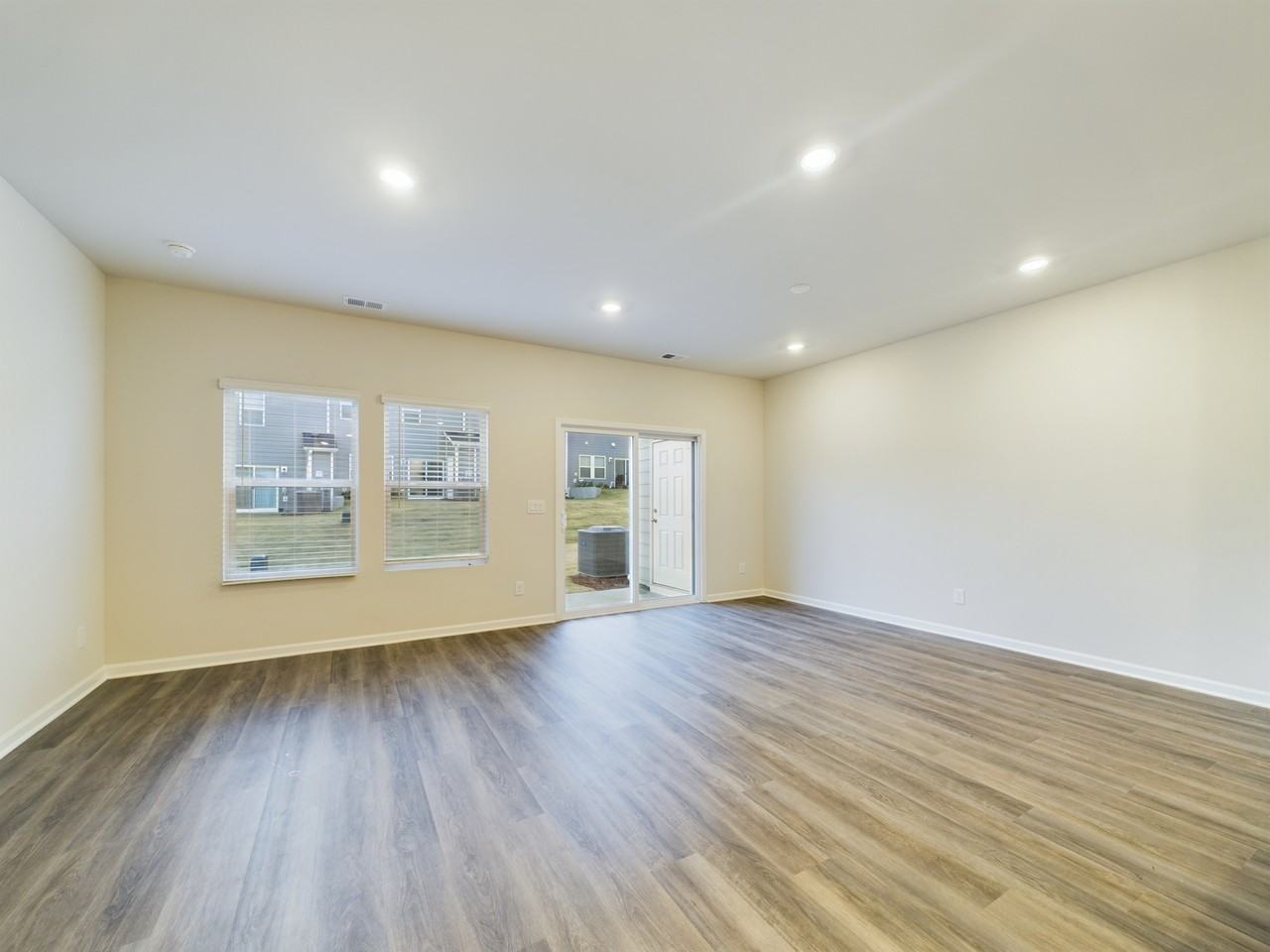 4133 County Down Ave #1 - Photo 5 of 22