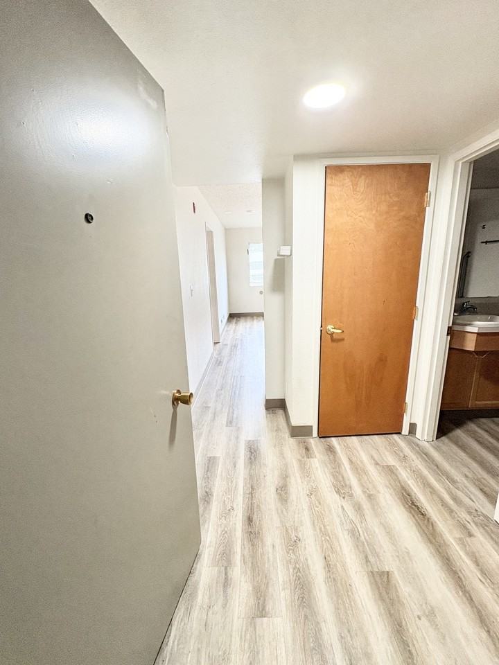 9857 Silverdale Way Nw #C102 - Photo 4 of 16