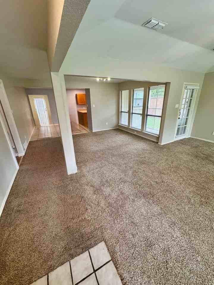 3205 Hillcrest Dr #1 - Photo 2 of 14