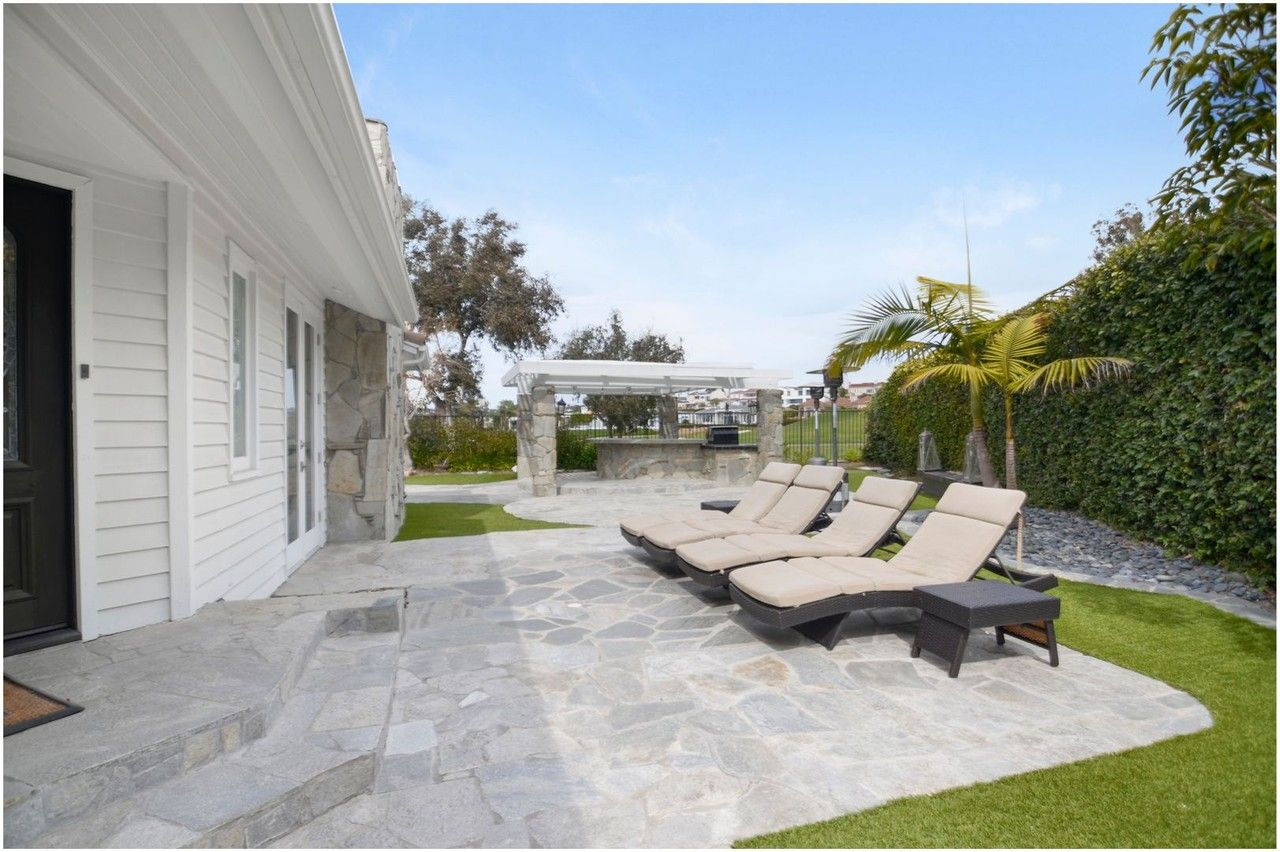 9 Andalucia Dr - Photo 4 of 50
