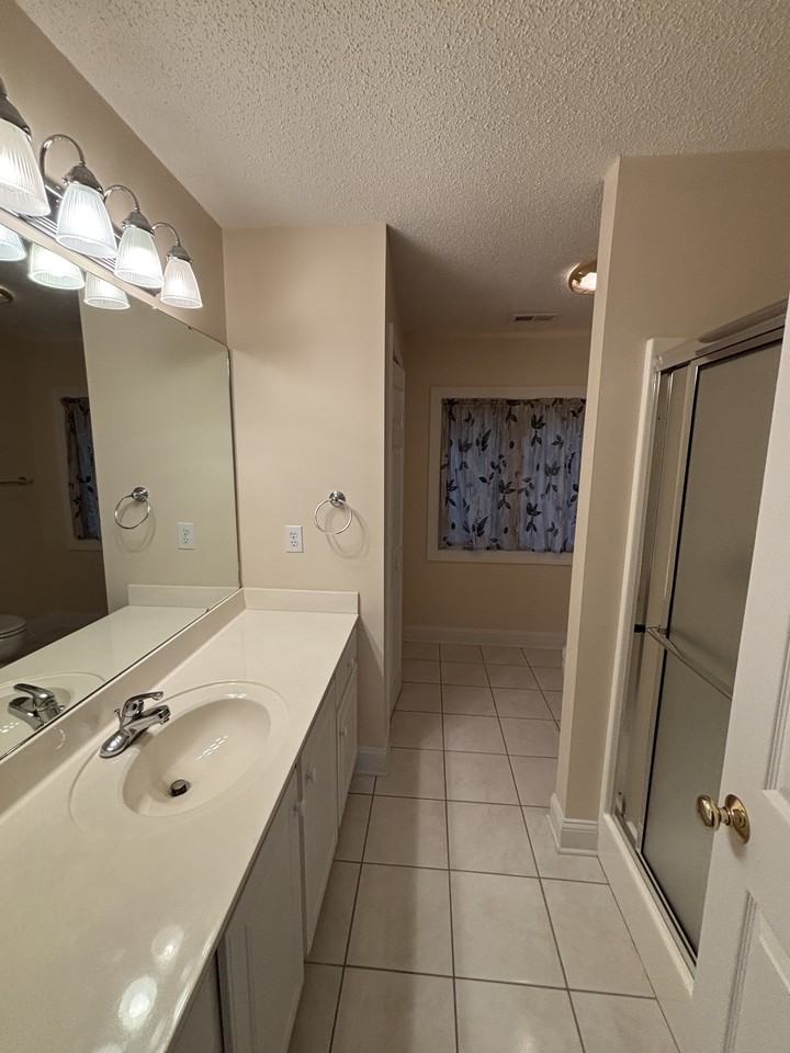 285 Merion Cir #1 - Photo 7 of 28