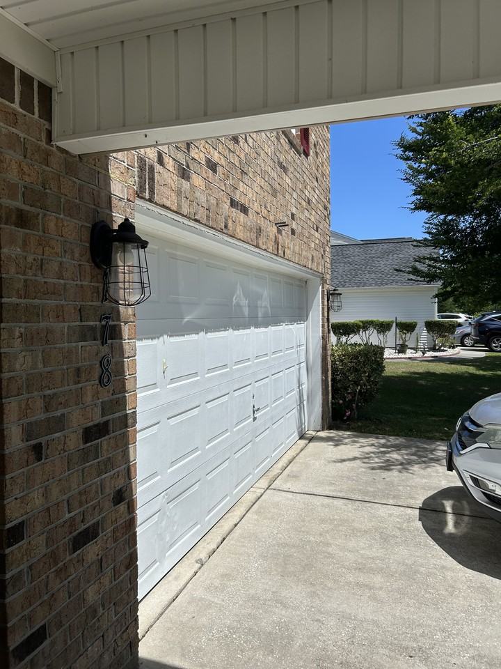 178 Tibton Cir #1 - Photo 3 of 18