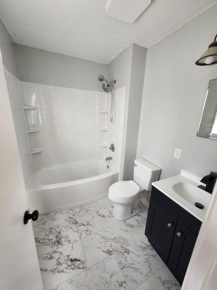 6147 Wynnwood Dr #1 - Photo 5 of 11