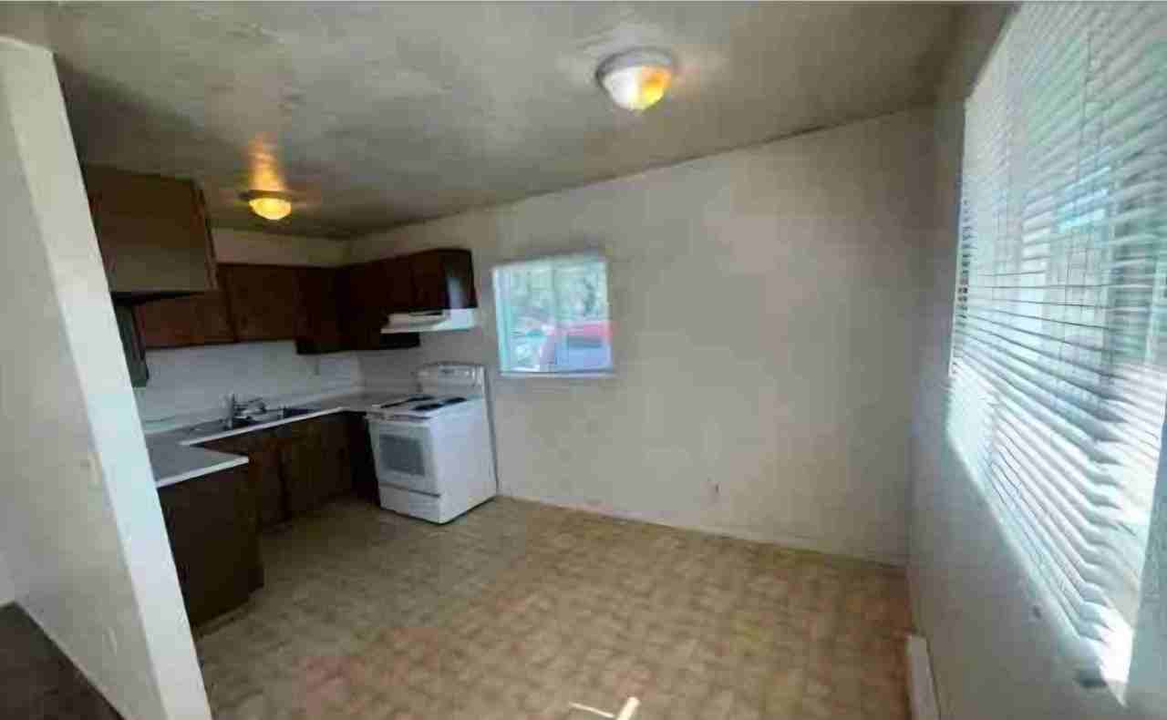 202 W 1st Ave #2 - Photo 2 of 7
