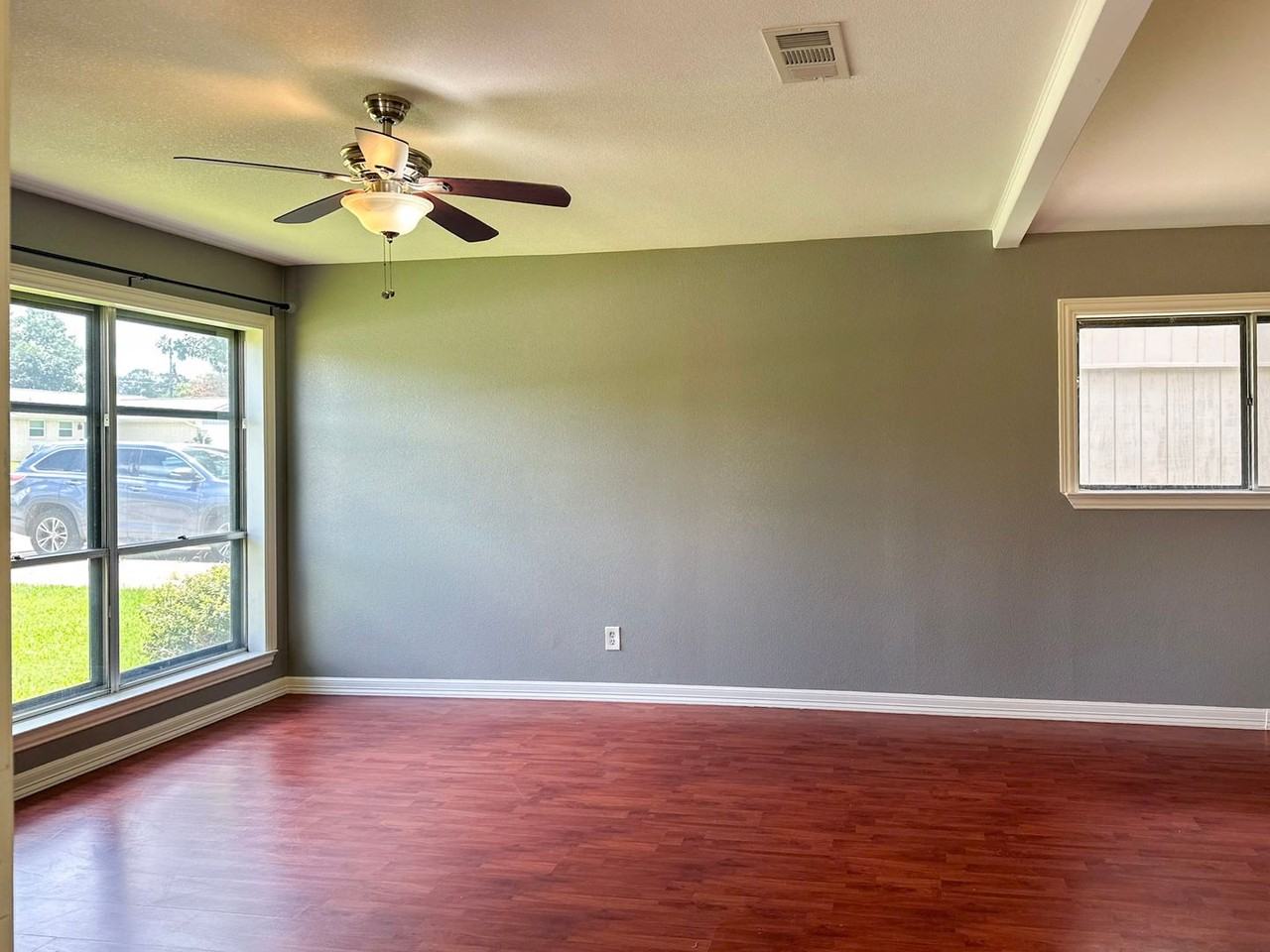55343 Thrush Dr - Photo 2 of 28