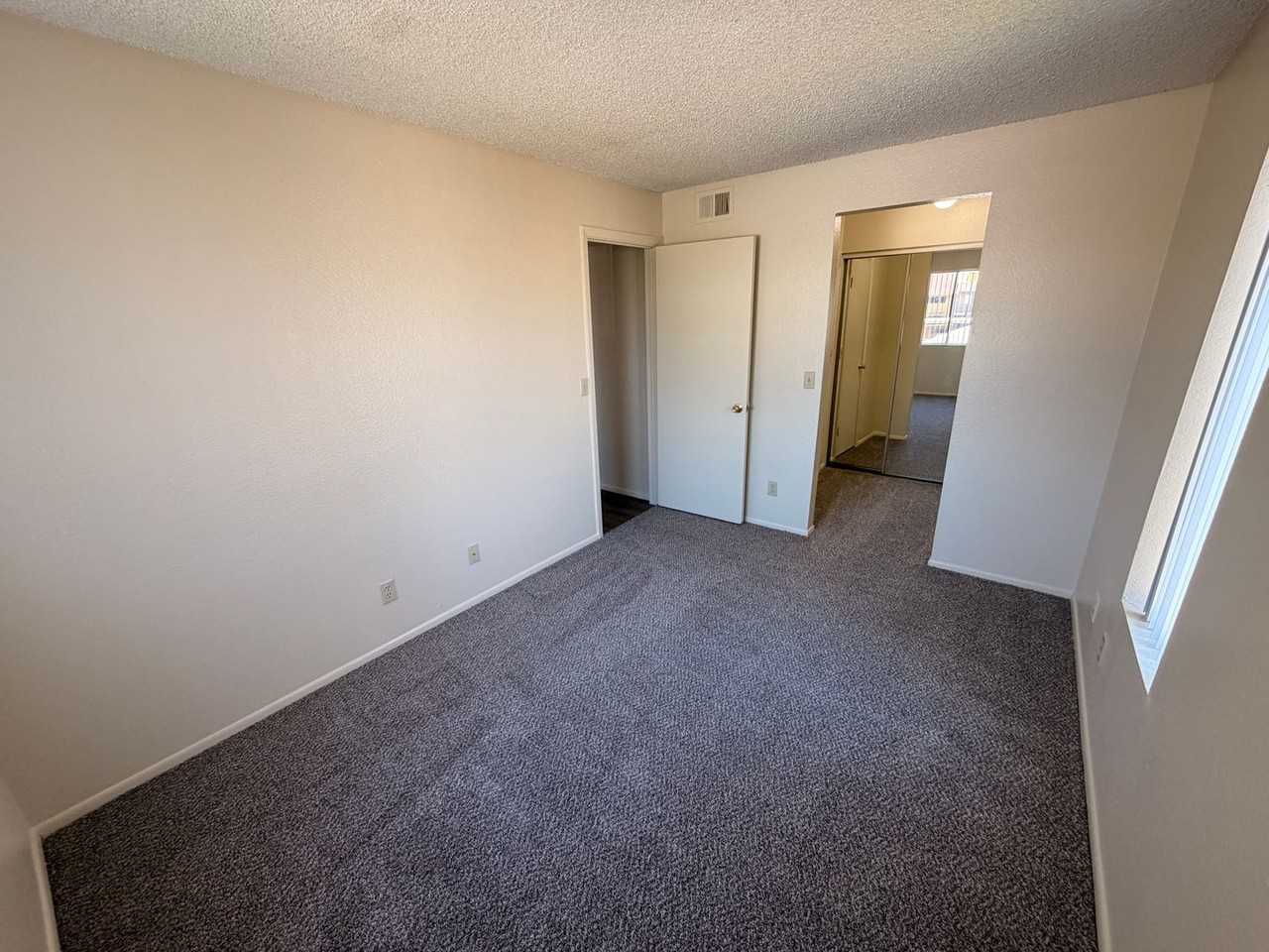 1 bedroom, 1 bath unit near the light rail in Tempe! - Photo 7 of 15