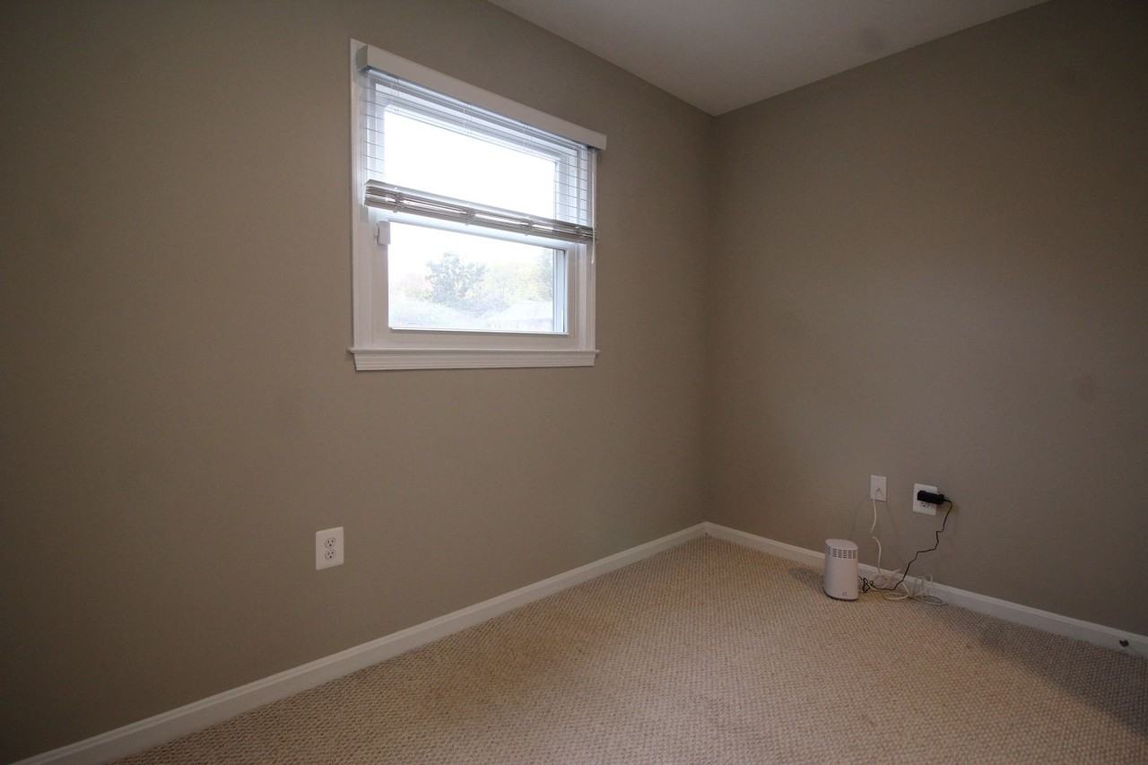 4500 Lantern Pl - Photo 3 of 29