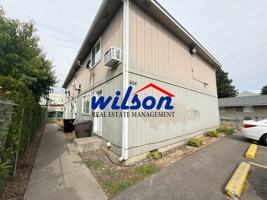 featured image of 604 S 2nd St