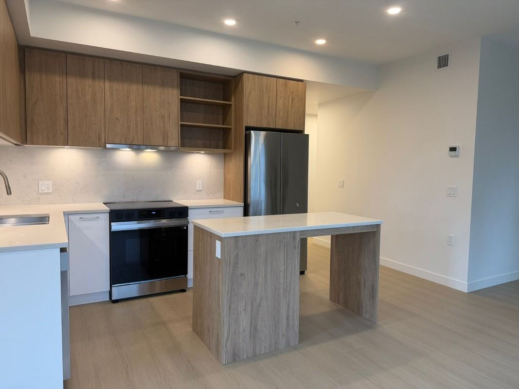 82 1st Street #62X - Photo 4 of 14