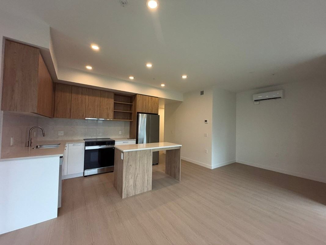 82 1st Street #62X - Photo 3 of 14