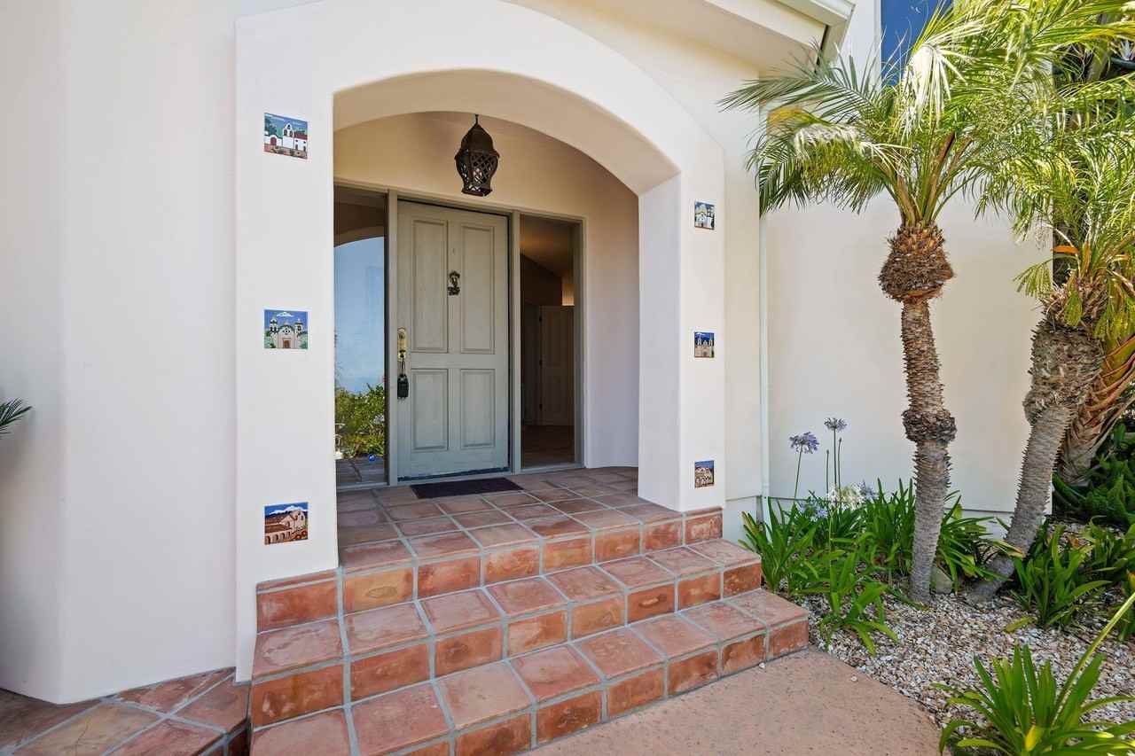 1643 La Vista Del Oceano - Photo 2 of 39