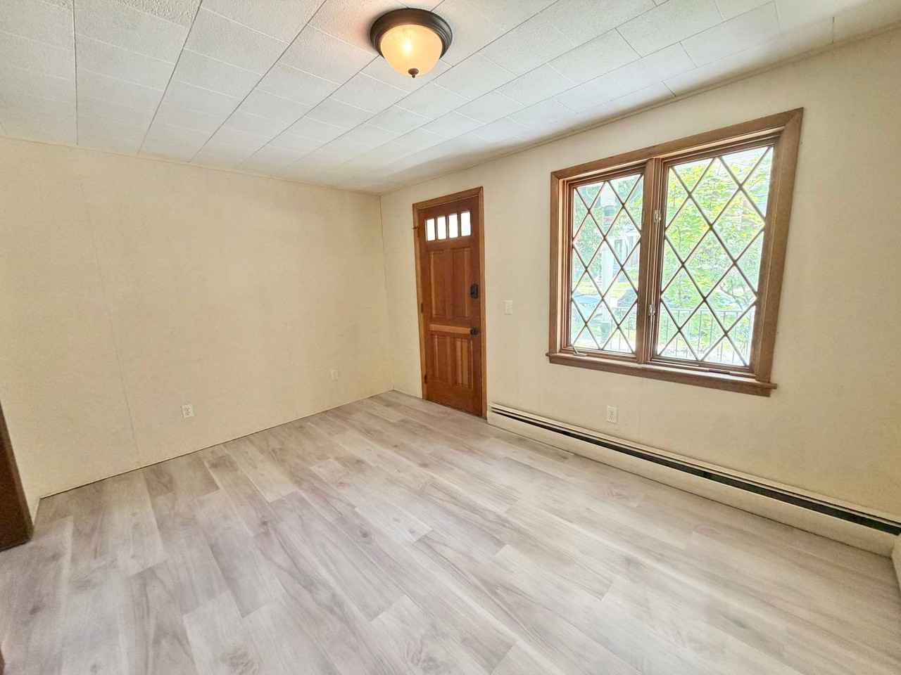 203 Maple St - Photo 6 of 24