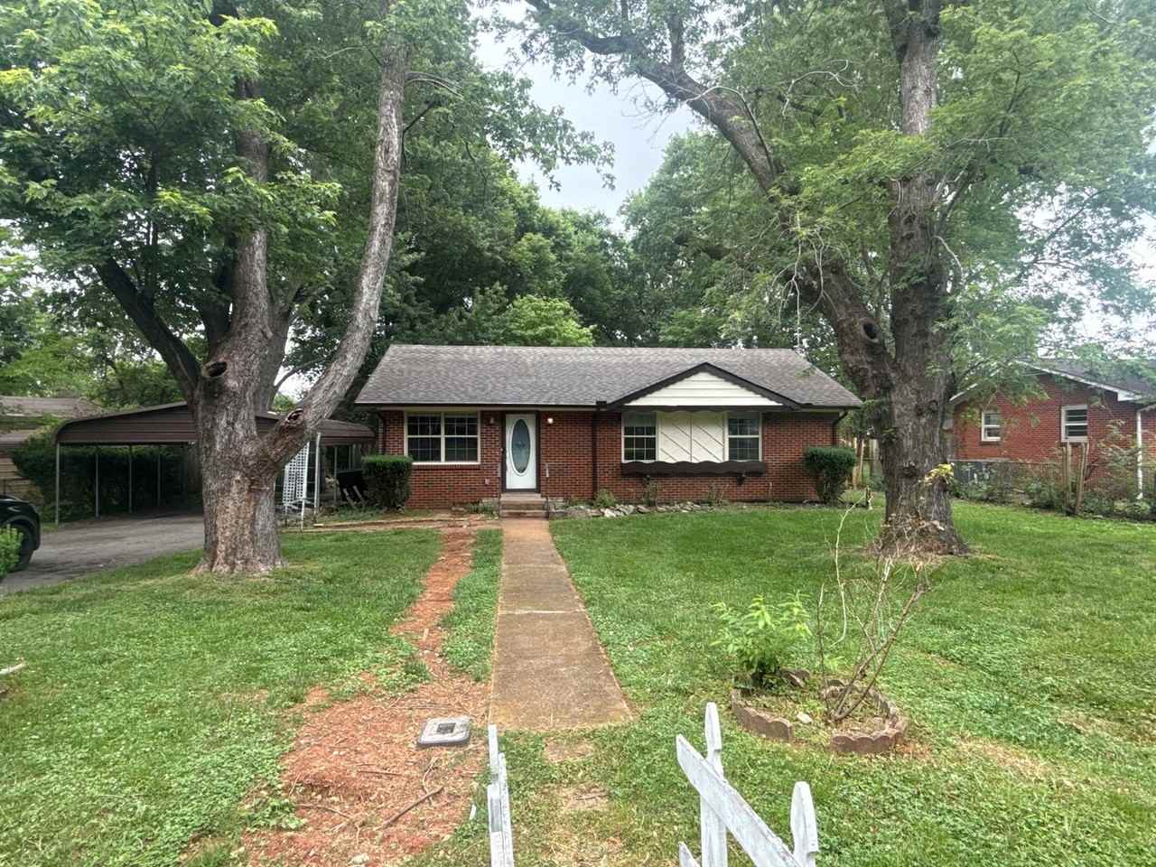 1307 Gentry Ter - Photo 3 of 11