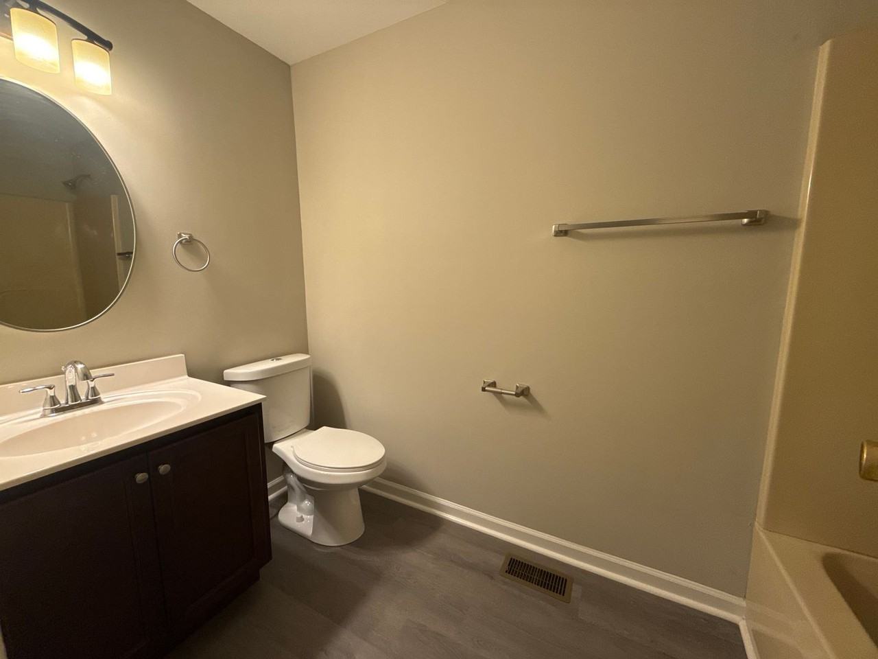 1307 Gentry Ter - Photo 7 of 11