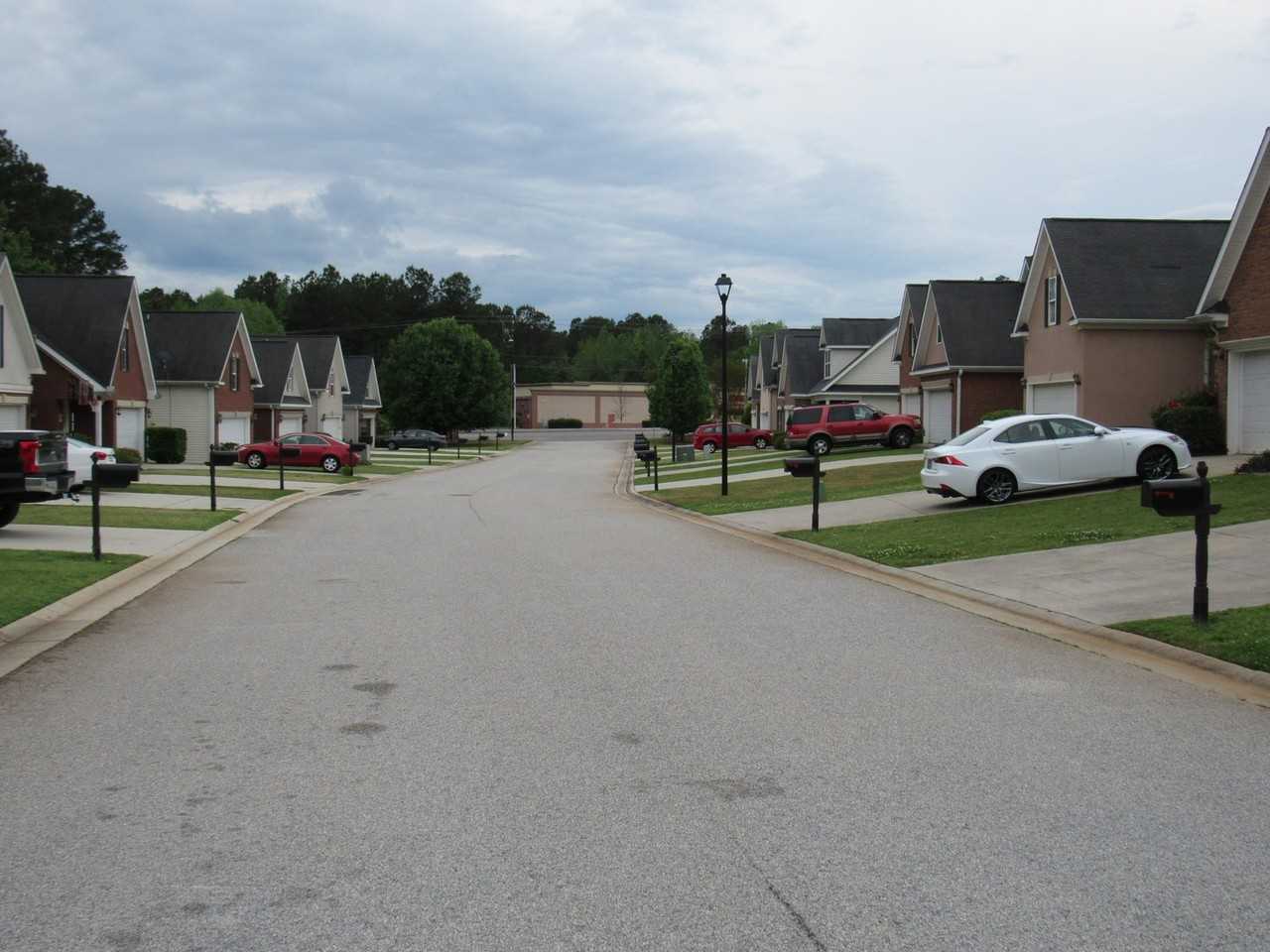 418 Diamond Ridge Way - Photo 2 of 9