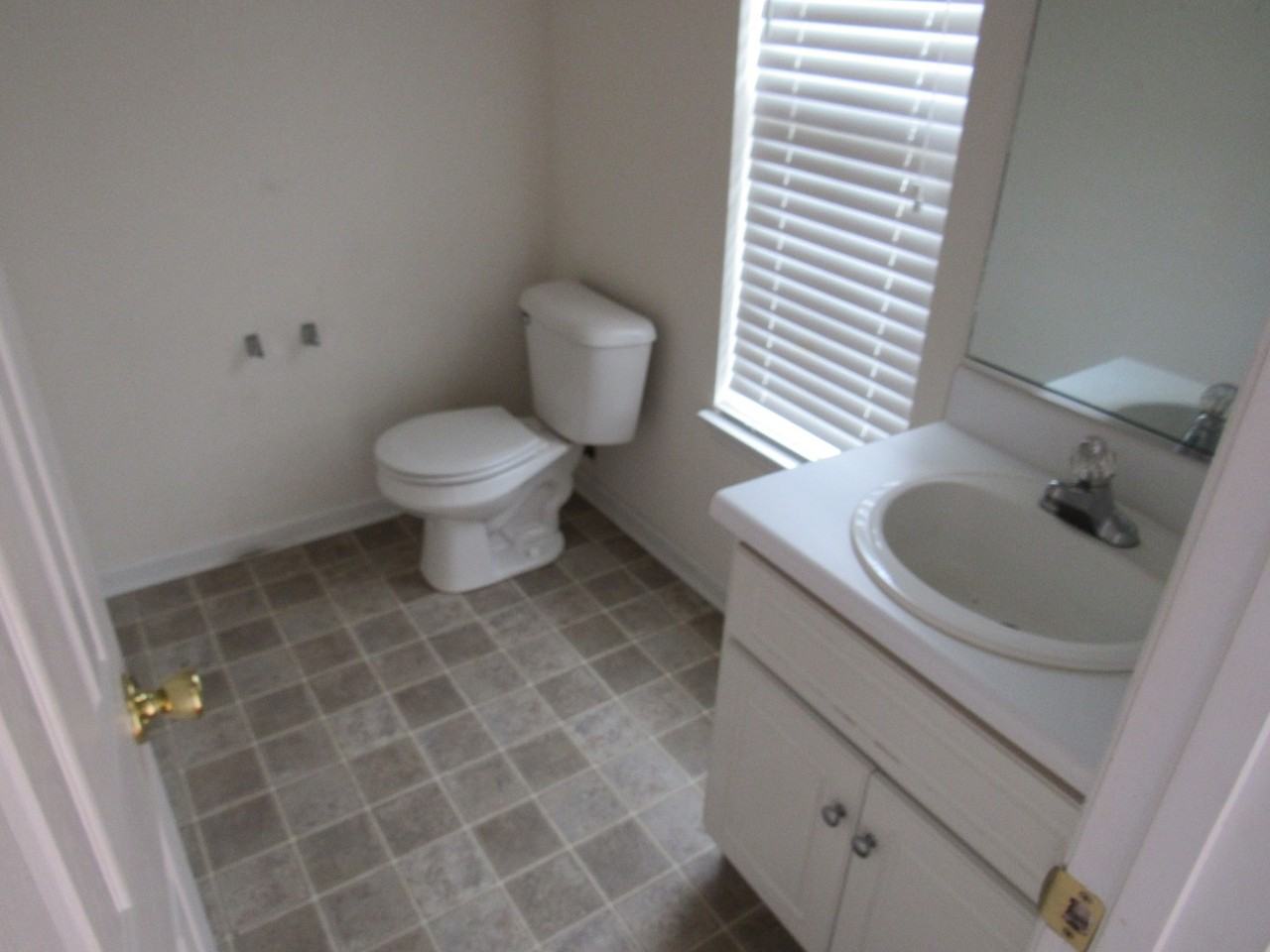 418 Diamond Ridge Way - Photo 3 of 9