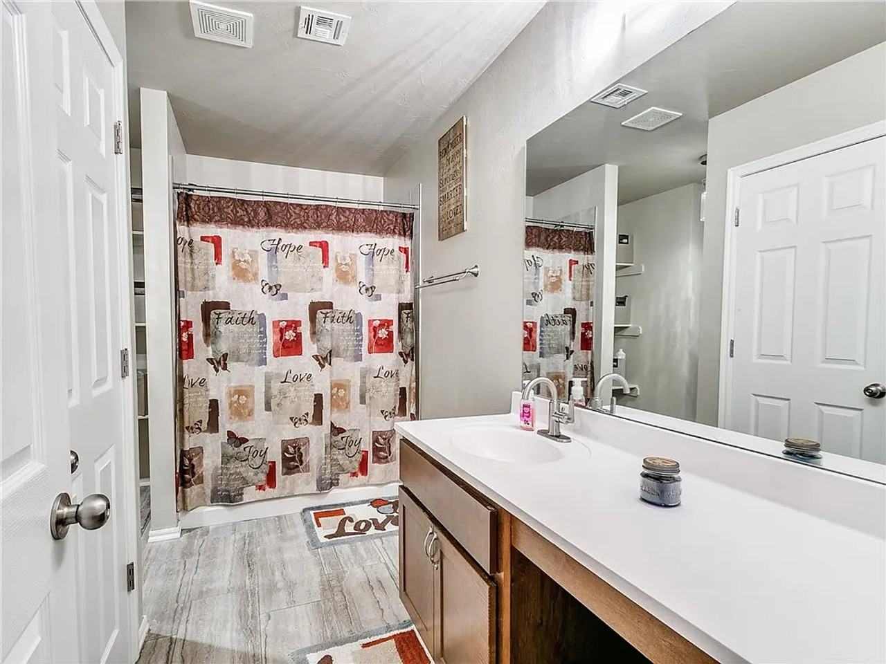 913 N Donald Way - Photo 5 of 25