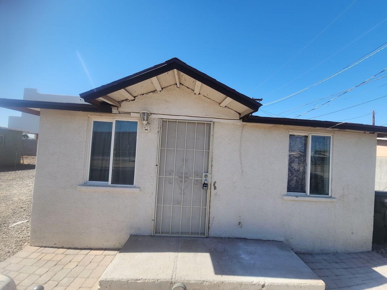 903 W Yuma St - Photo 2 of 13