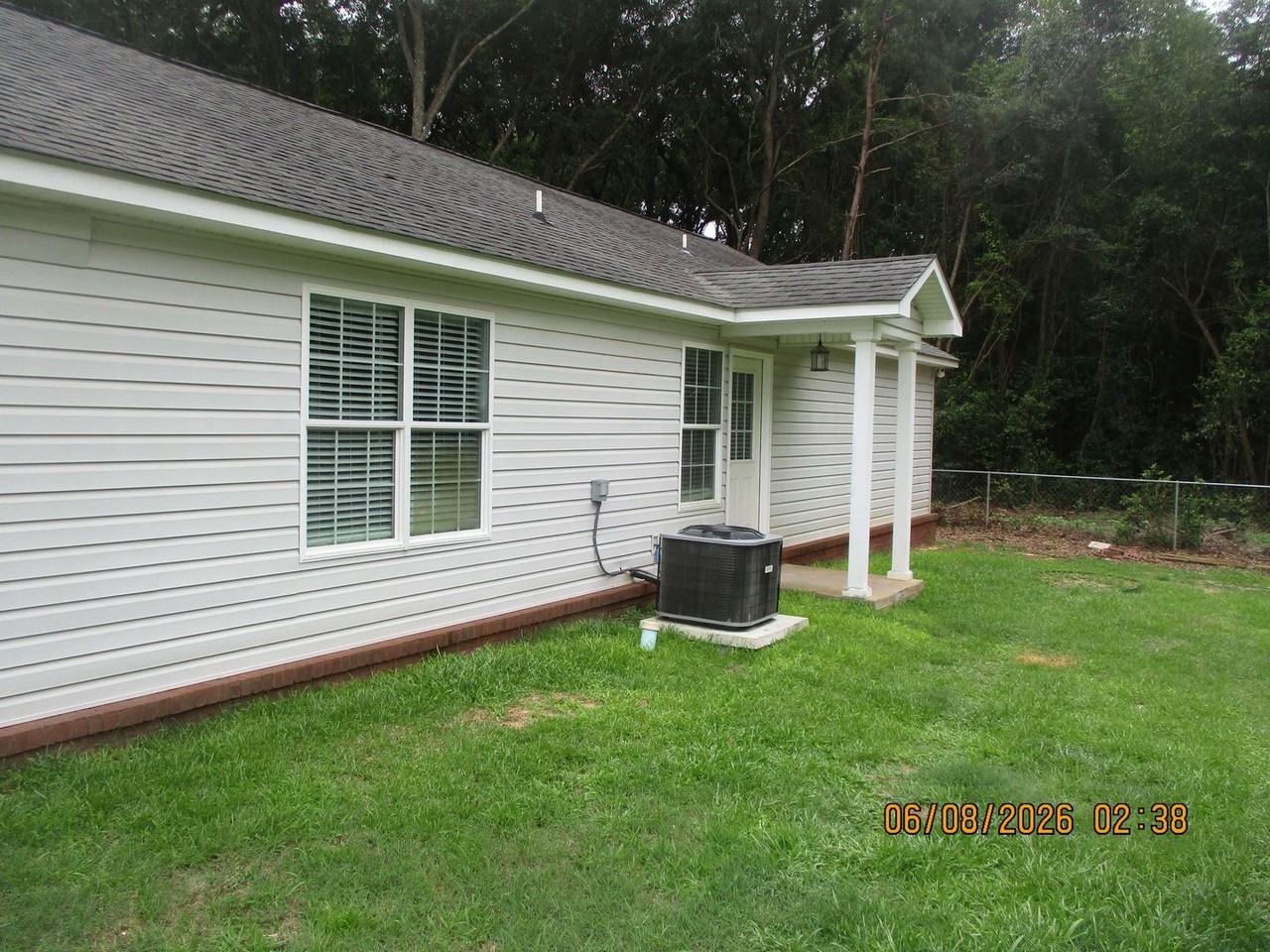 135 Twelve Oaks Ct - Photo 2 of 7