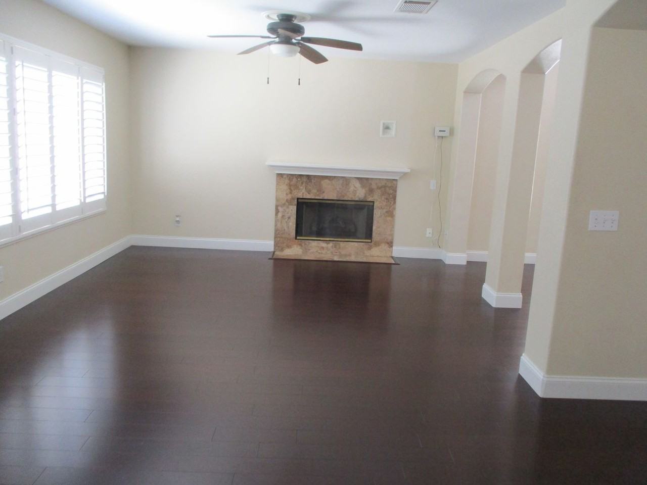 1411 Livingston St - Photo 2 of 20