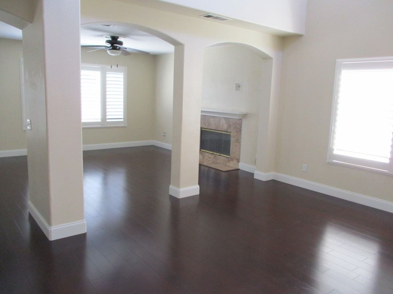 1411 Livingston St - Photo 5 of 20